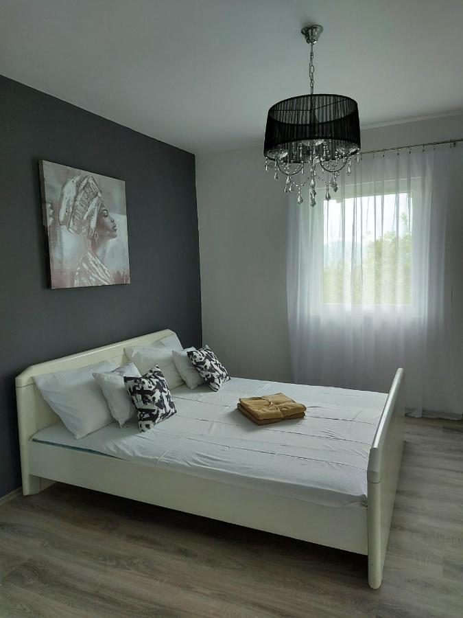 Villa Vikendica Gaj Gornji Milanovac Esterno foto